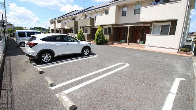 14/20 駐車場