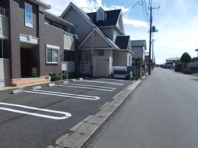 14/20 駐車場
