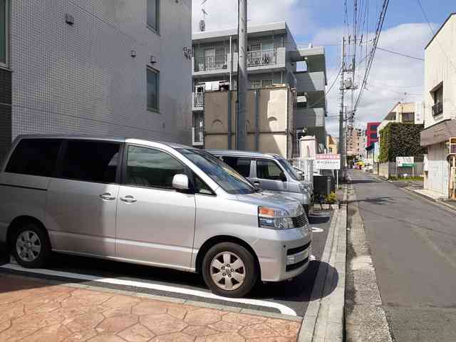 14/20 駐車場