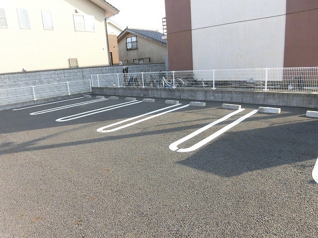 14/20 駐車場