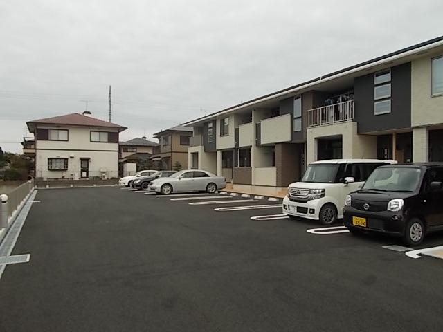 14/20 駐車場