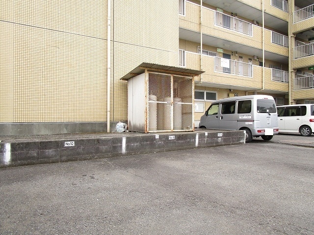 14/19 駐車場