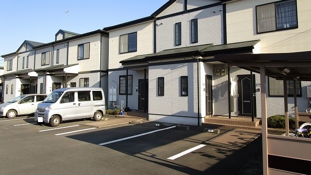2/5 駐車場