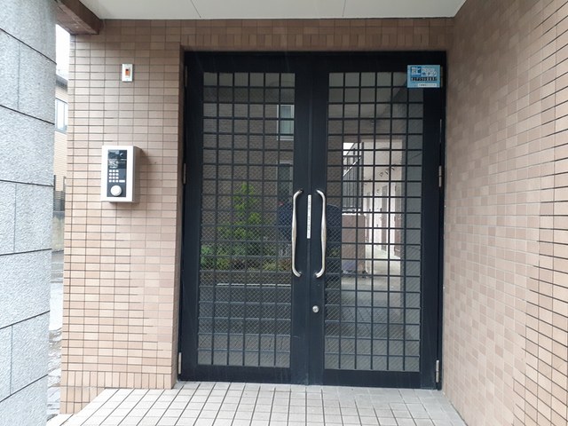 2/8 エントランス