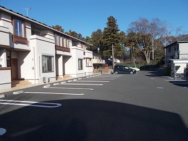14/20 駐車場