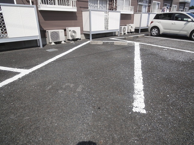 14/16 駐車場