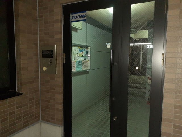 13/20 エントランス