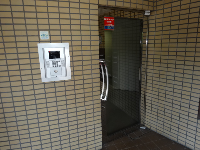 22/30 エントランス