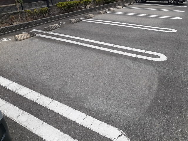14/20 駐車場