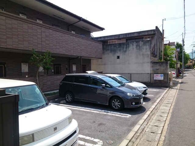 14/20 駐車場