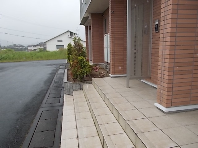 13/21 エントランス