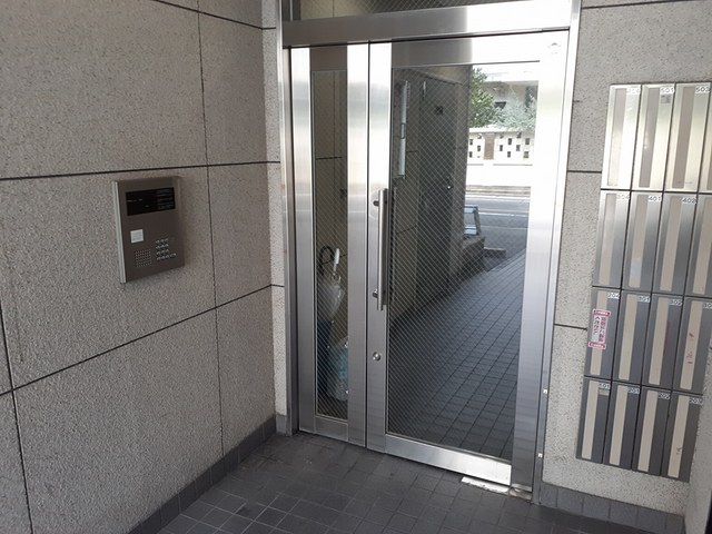 2/8 エントランス