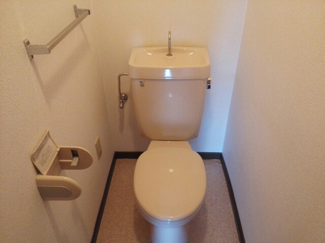 17/28 トイレ
