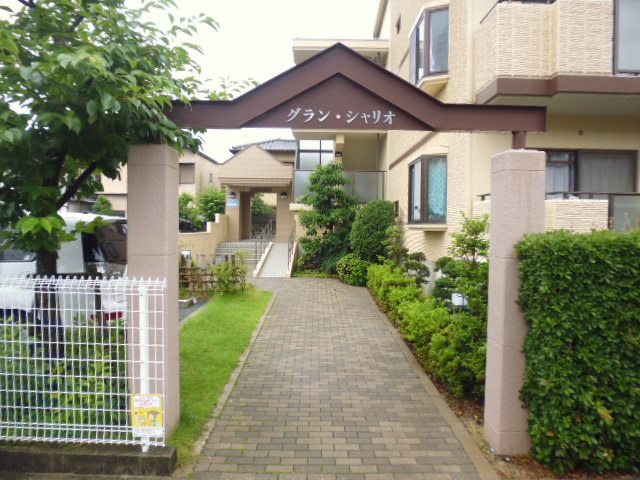 22/30 エントランス