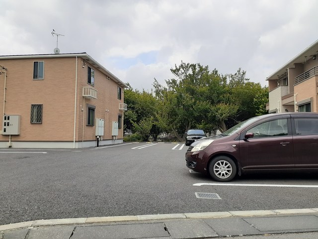 14/20 駐車場