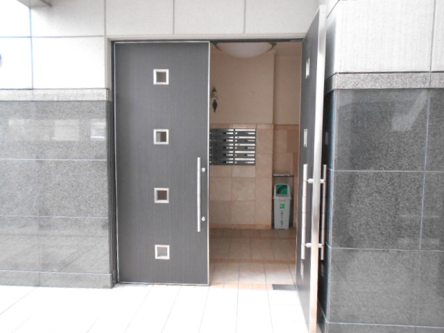 2/10 エントランス