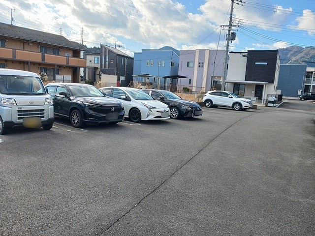 14/20 駐車場