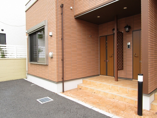 13/20 エントランス