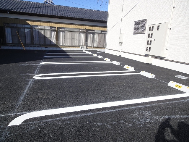 14/20 駐車場