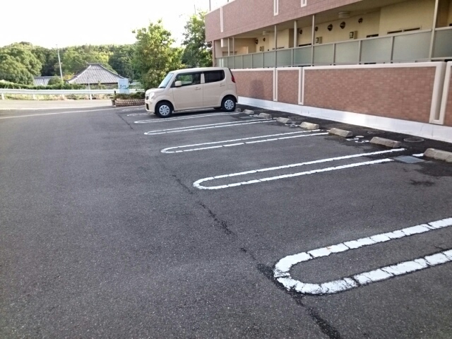 14/20 駐車場
