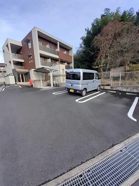 14/20 駐車場