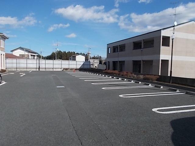 14/20 駐車場