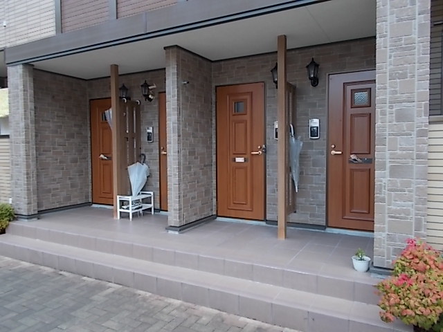 13/20 エントランス