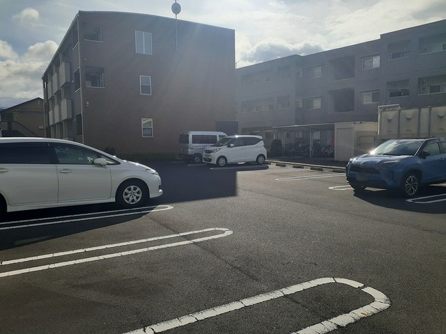 2/8 駐車場