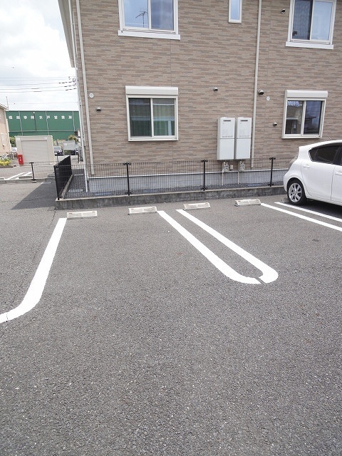 14/16 駐車場