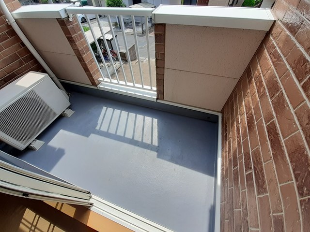 13/23 バルコニー