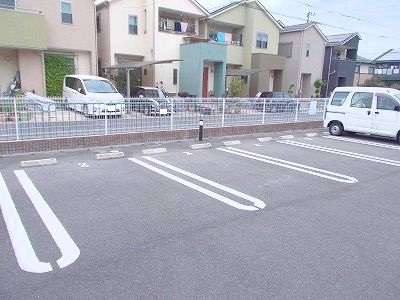 2/8 駐車場