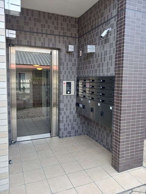 13/20 エントランス