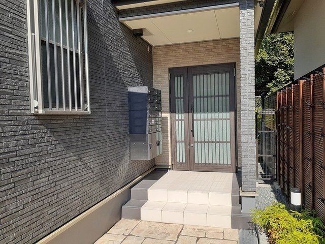 13/20 エントランス