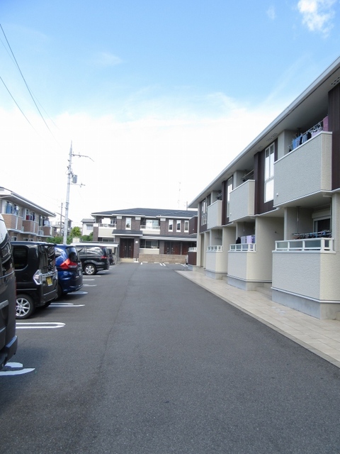 14/20 駐車場