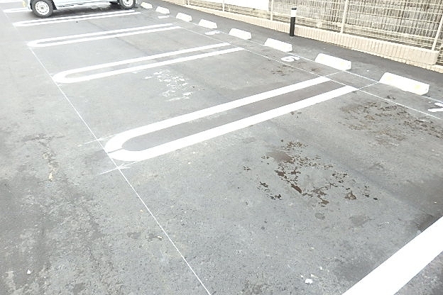 14/20 駐車場