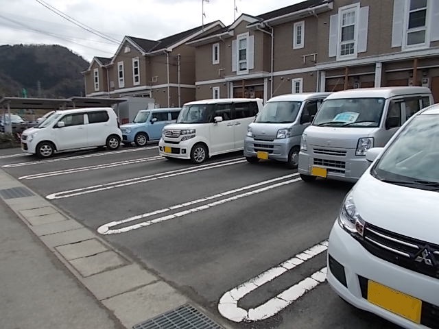 2/8 駐車場