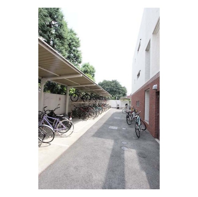 20/29 駐車場