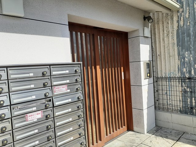 13/20 エントランス