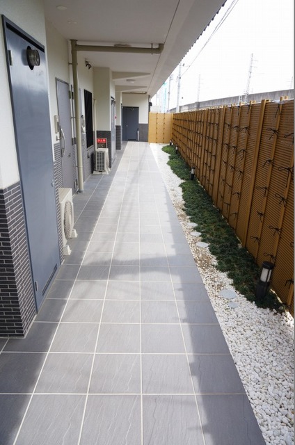 13/20 エントランス