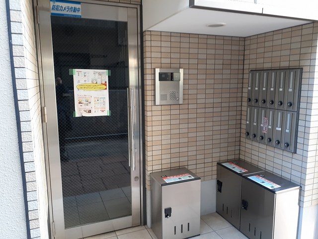 14/20 エントランス