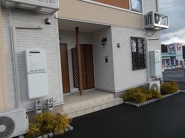 13/20 エントランス