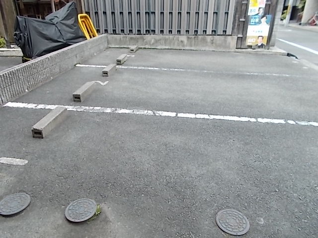 14/20 駐車場