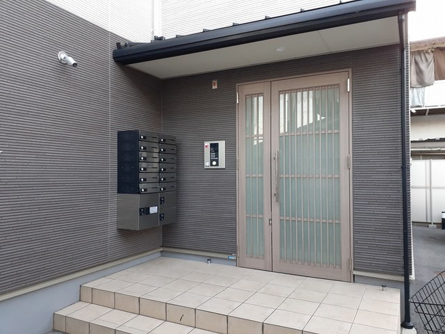 13/20 エントランス