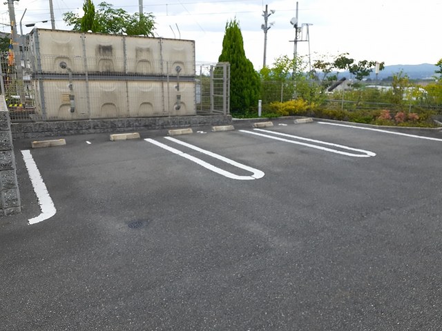 14/20 駐車場