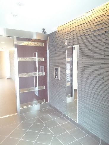 14/20 エントランス