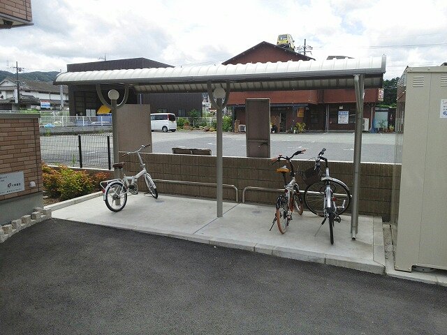 22/28 駐車場
