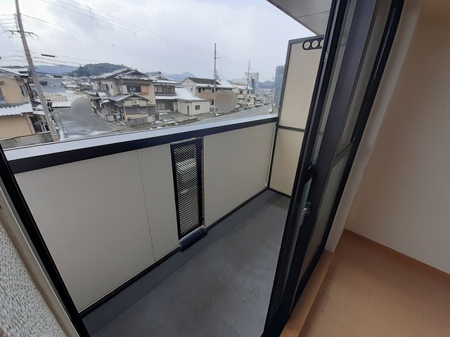 16/25 バルコニー
