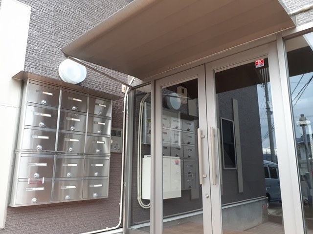 15/23 エントランス