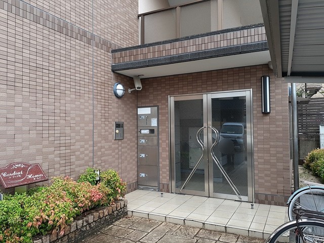 13/20 エントランス