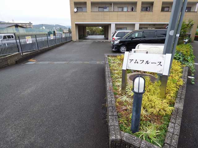 17/23 エントランス